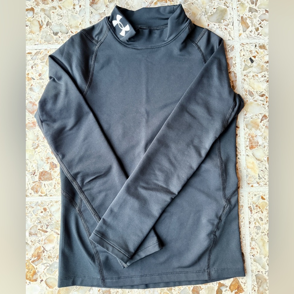 Boys Under Armour Cold Gear Black Performance Top